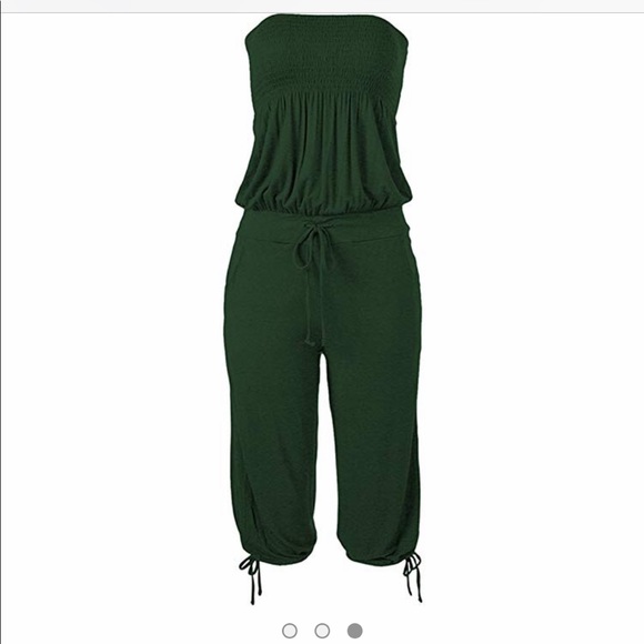 New! Green romper, medium - Picture 2 of 3